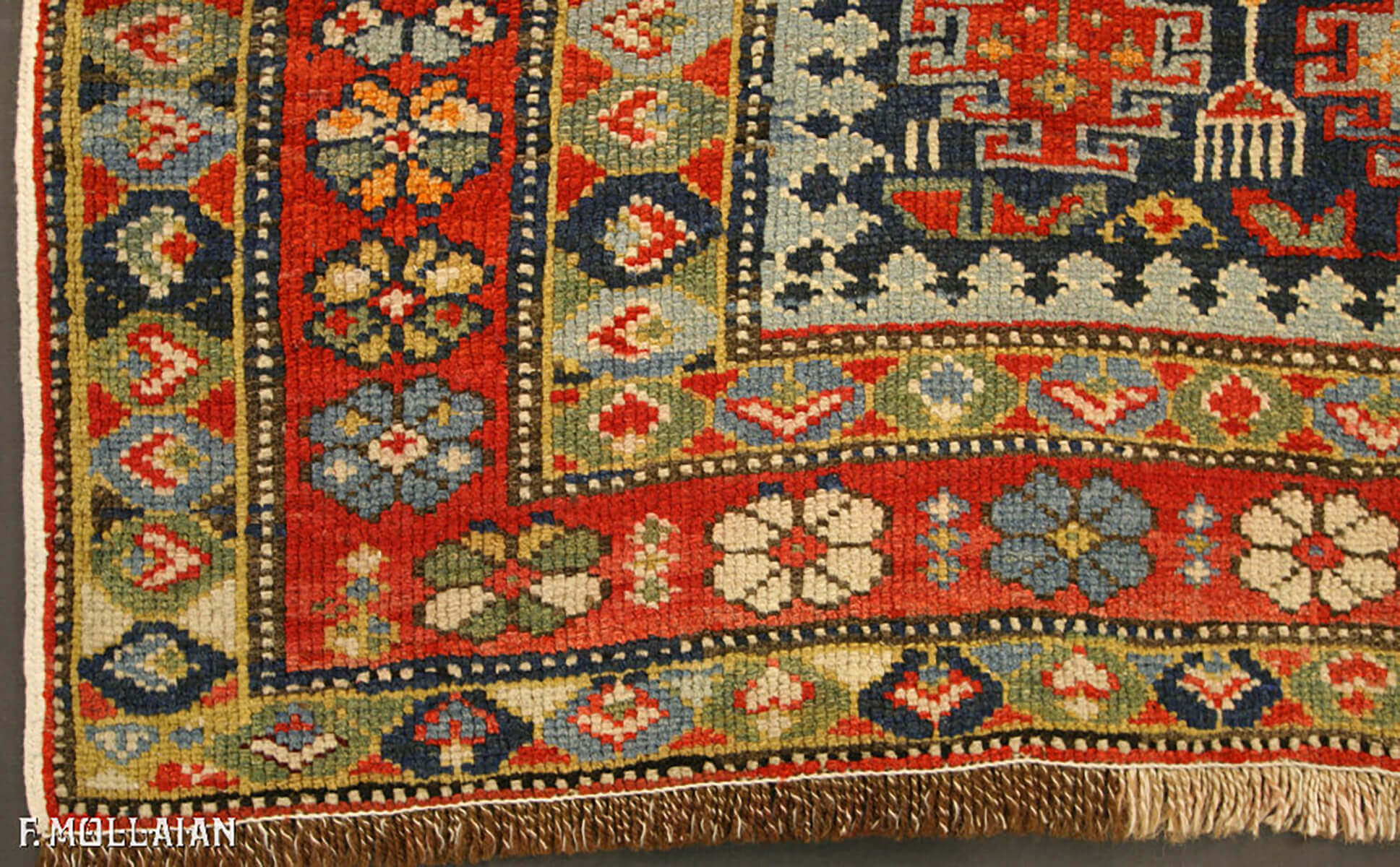 A Small Antique Caucasian Shirvan Chichi Rug (145x103 cm)
